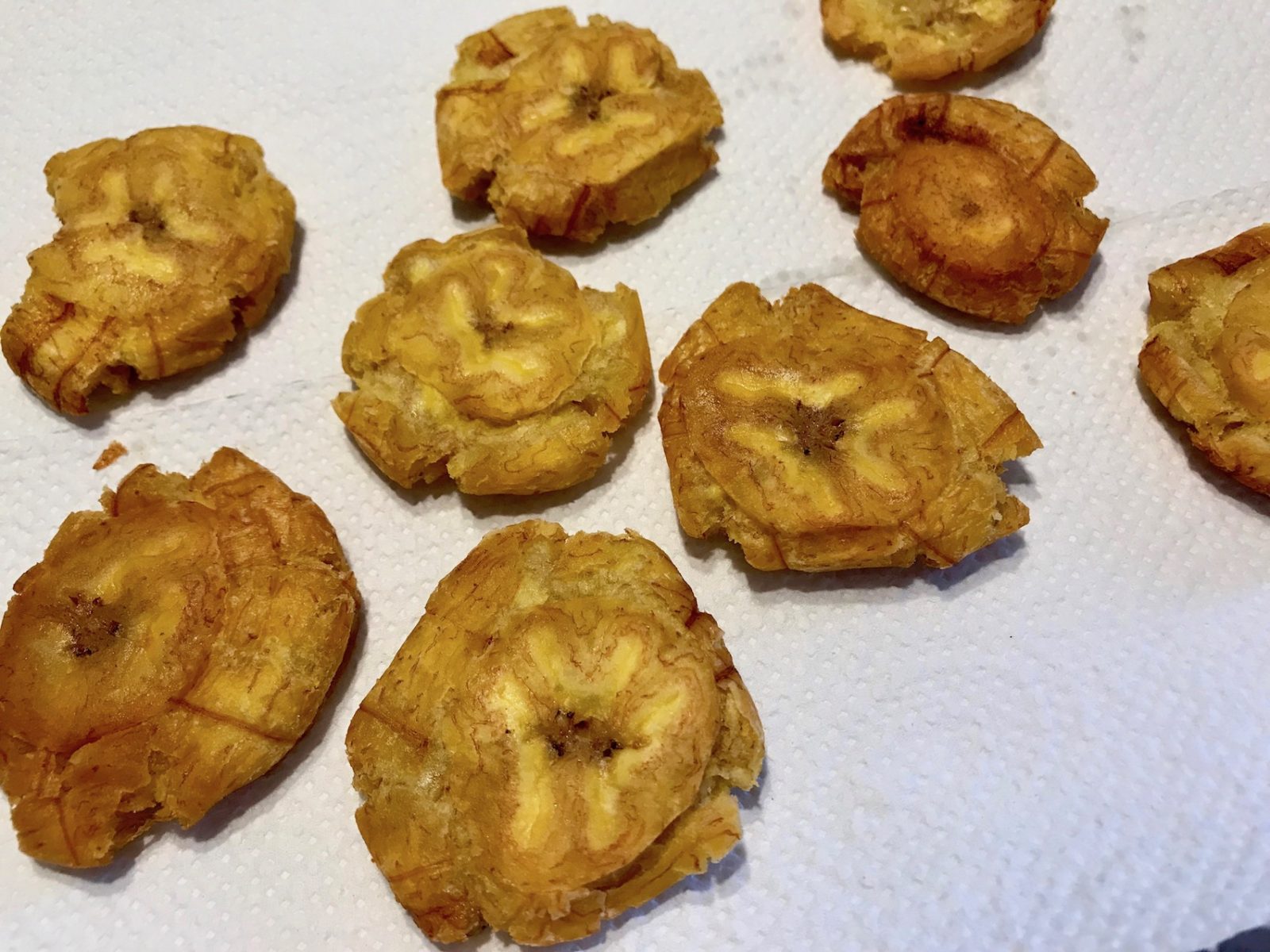 Tostones - frittierte Kochbananen - Kochtheke