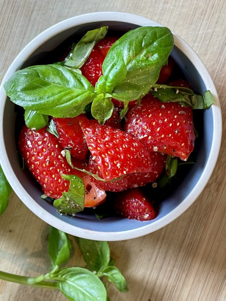 Einfacher Erdbeersalat